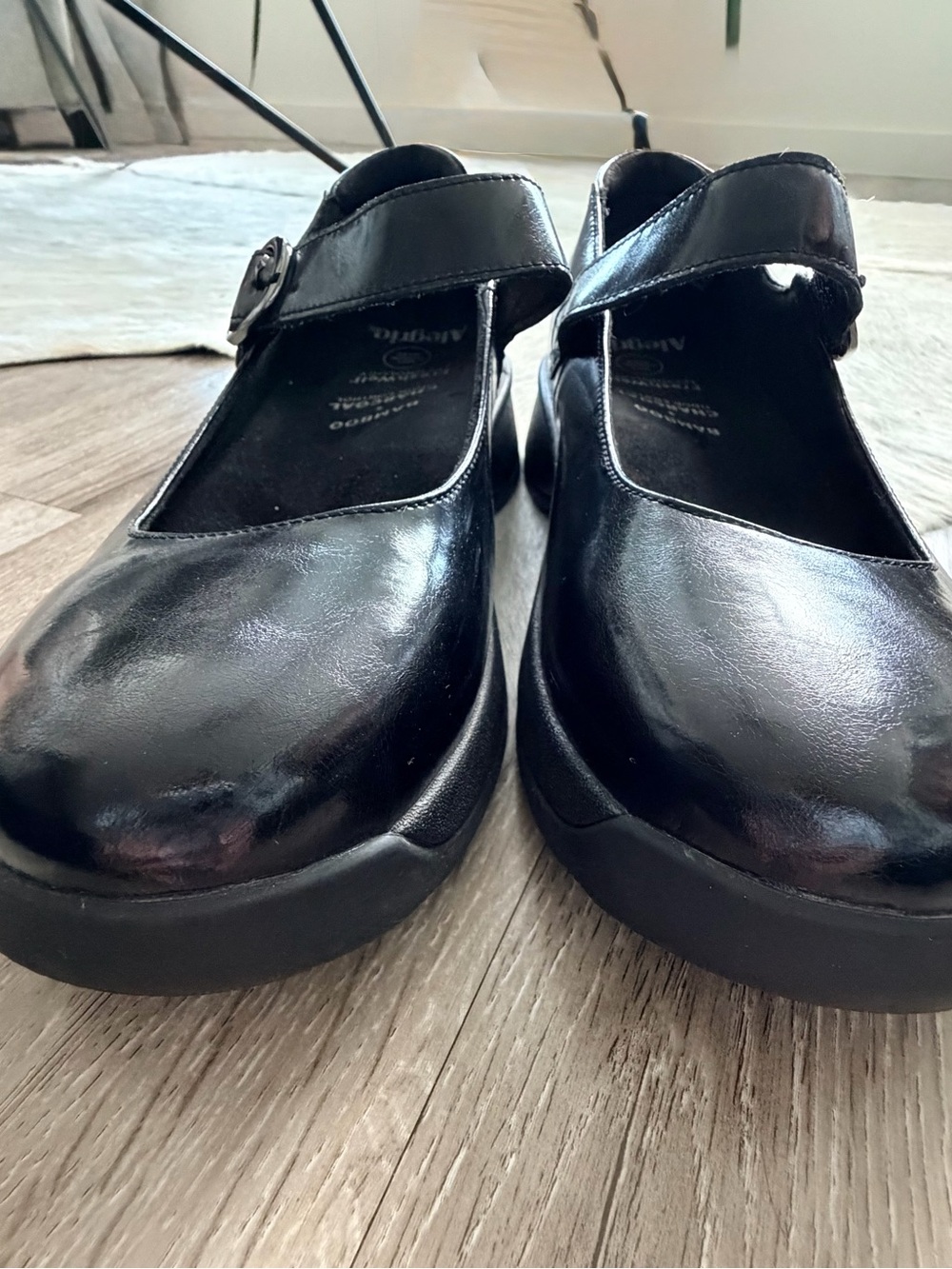 NWOT Alegria Black Mary Jane Comfort Flats with Strap